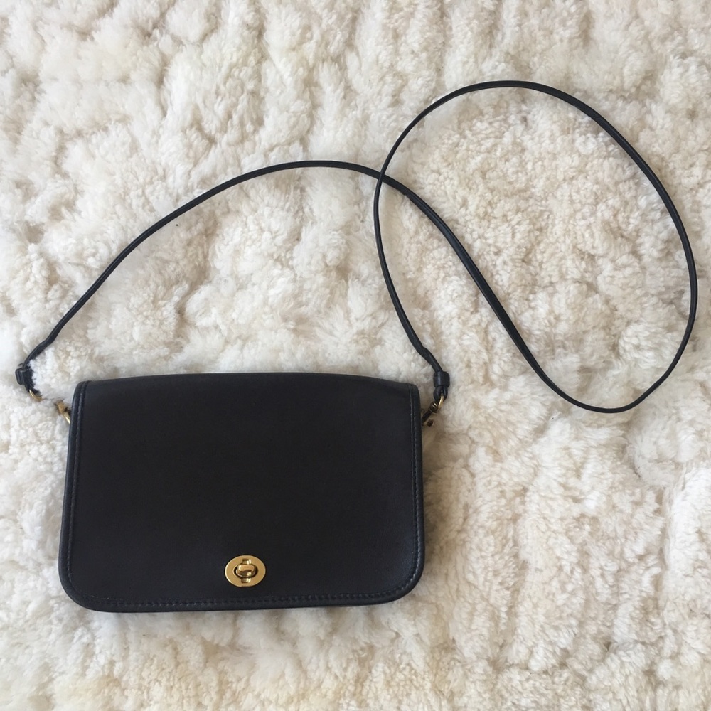 Vintage Coach “Just The Essentials” Crossbody